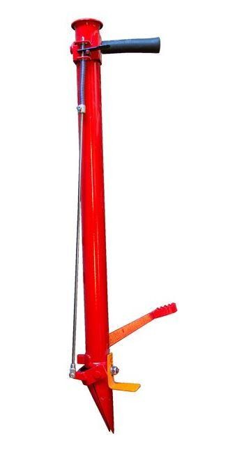 Ska du plantera i vår? Ett planteringsrör gör det lite enklare att arbeta i ergonomisk ställning när alla täckrotsplantor ska ner i jorden. Nordforest
planteringsrör 55 mm, 1125 kr på skogma.se