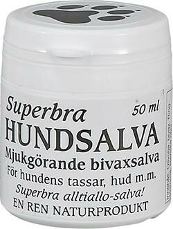Superbra hundsalva med bivax från Hälsingehonung. Mjukgörande och förebygger sprickor. Skyddar mot kyla och vägsalt. 99 kr, granngarden.se