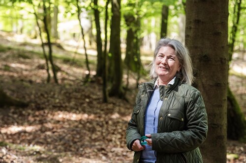 Amelie går ofta i skogen, gärna med hund, och ser fram emot när Cindy blir lite större och promenaderna blir längre.