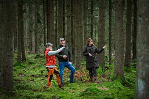 Sydvedaren Malin resonerar om åtgärder som kan bli aktuella i framtiden med Ola och Veronica.