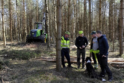 Från vänster Mikael Bernhardsson, Sydveds Gustav Cagner, David Bernardsson och Torbjörn Bylund.