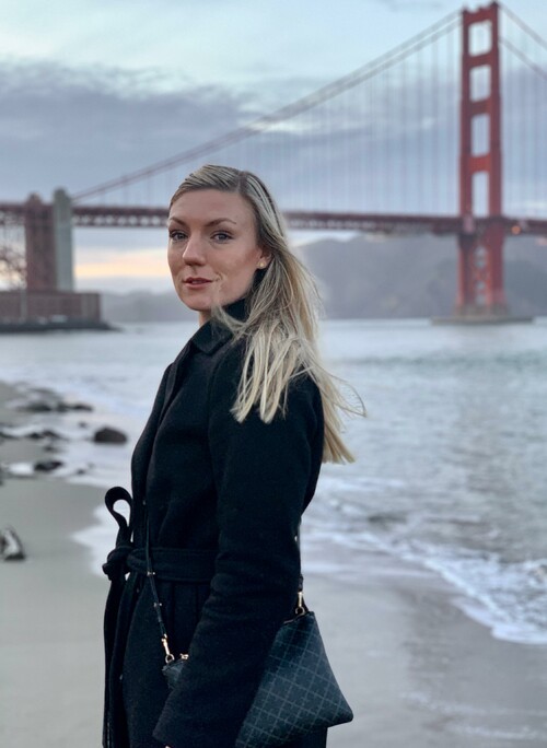 I en digital ekonomi är bland annat tjänsteutveckling med hjälp av data i fokus. Det handlar om att skapa värde genom att attrahera stora nätverk av människor och erbjuda en större mångfald av tjänster, säger Frida Magnusdotter Ivarsson.