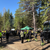 Skogsmaskiner och besökare på skogsdag