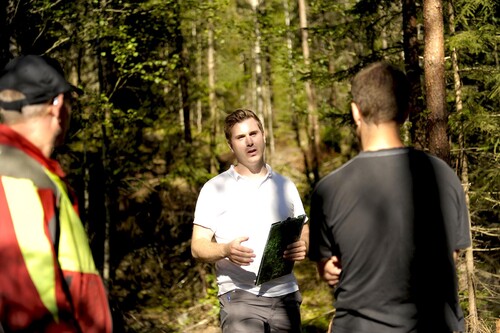 Dialogen kring olika svårigheter i objekten är viktig, säger Fredrik Ekelund, som håller i diplomeringen.