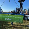 Sydveds banderoll hissas upp...