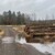Den här nybyggda skogsvägen behöver en mindre vägtrumma för att den nya vägen inte ska bli en barriär för det naturliga vattenflödet.
